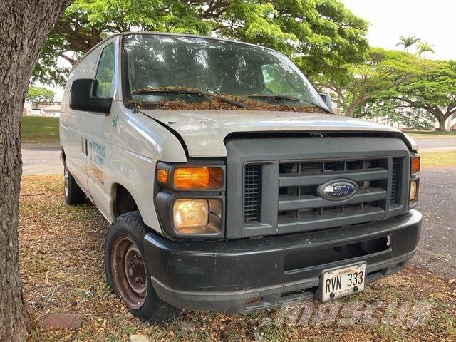 Ford E-150 Carrinhas de caixa fechada