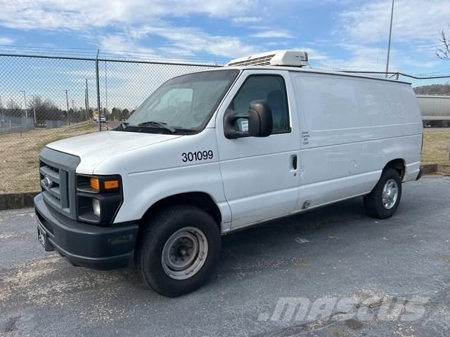 Ford E-250 Carrinhas de caixa fechada