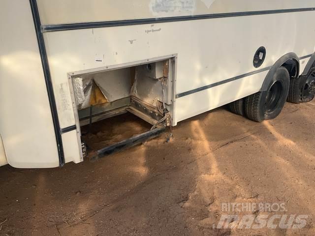 Ford E-350 Carrinhas de caixa fechada