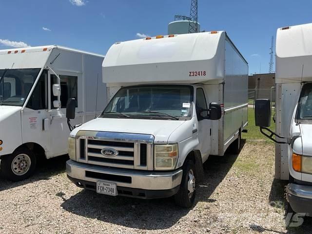 Ford E-350 Carrinhas de caixa fechada