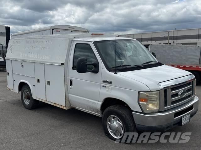 Ford E-350 Pick up de caixa aberta