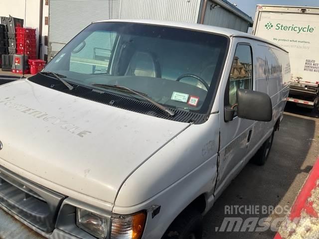 Ford E-350 Carrinhas de caixa fechada