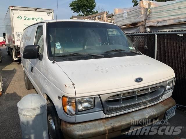 Ford E-350 Carrinhas de caixa fechada