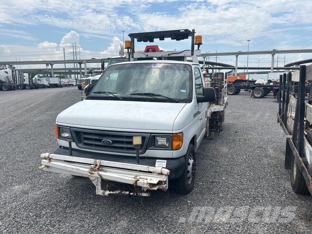 Ford E-350 Camiões Municipais / Uso Geral