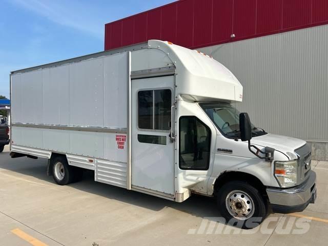 Ford E-350 Carrinhas de caixa fechada