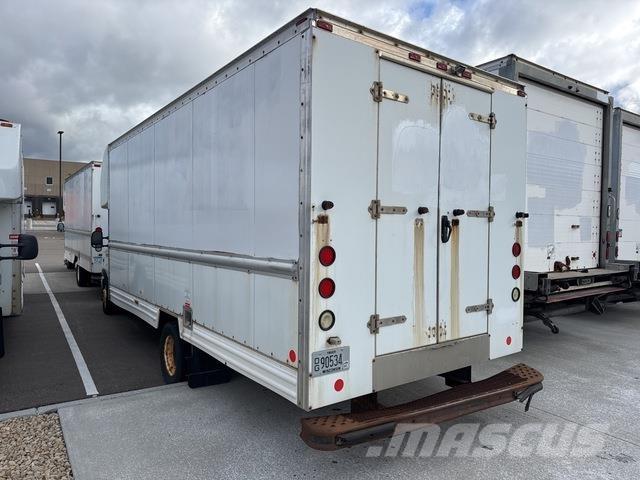 Ford E-350 Caminhões de caixa fechada