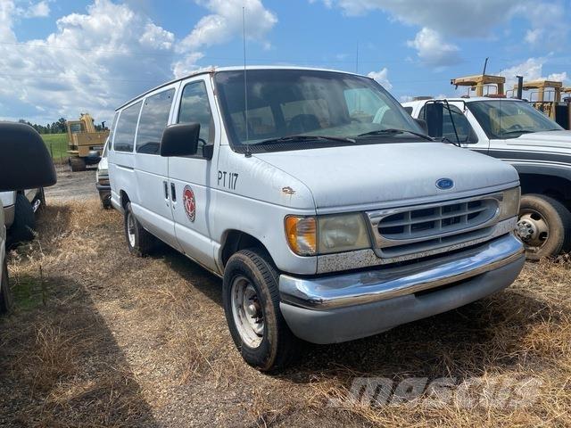 Ford E-350 Automóvel