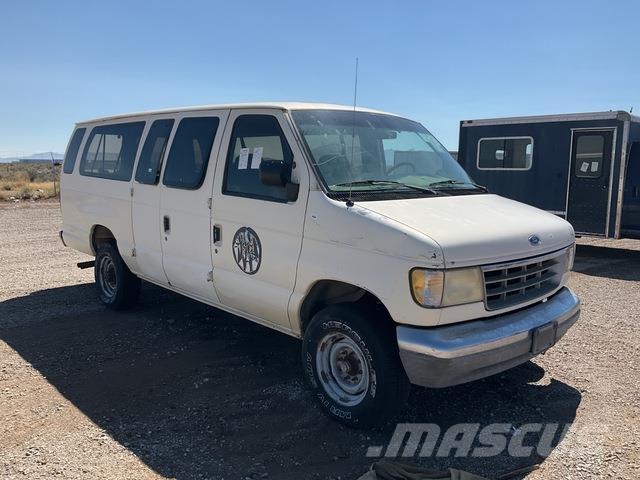 Ford E-350 Automóvel