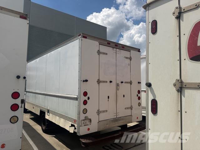 Ford E-350 Caixa fechada