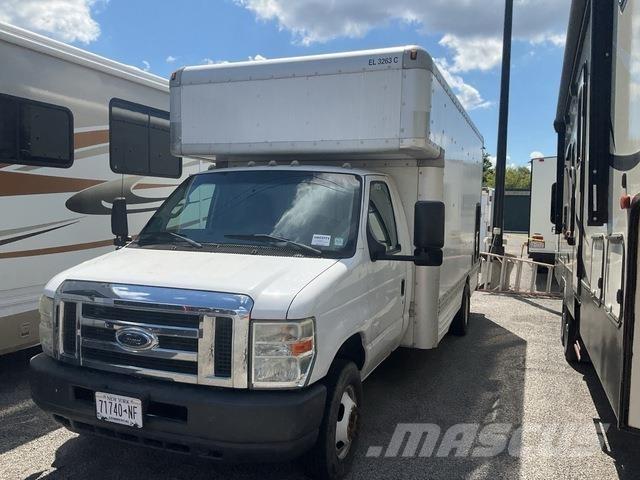Ford E-450 Caminhões de caixa fechada