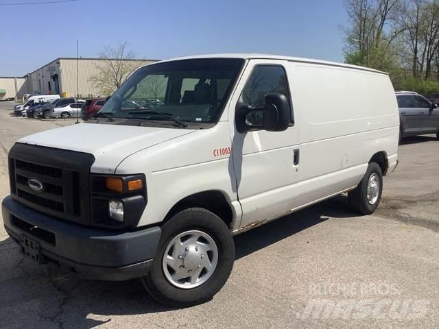 Ford E250 Carrinhas de caixa fechada