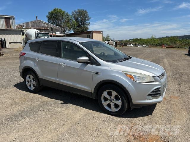 Ford Escape Automóvel