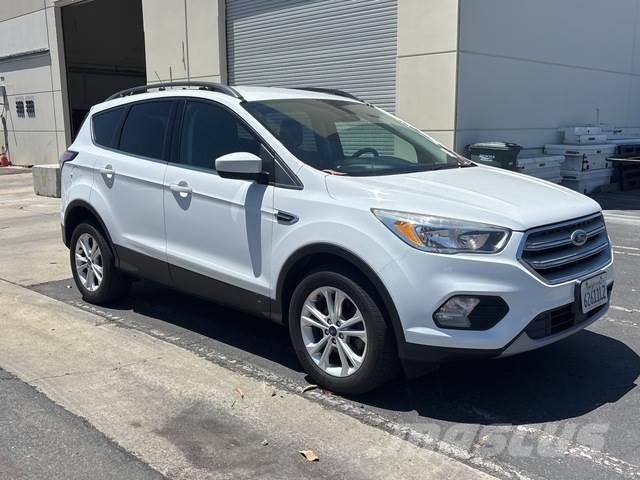 Ford Escape Automóvel
