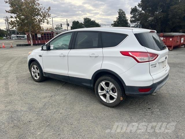 Ford Escape Automóvel