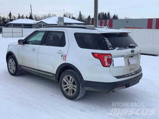 Ford Explorer Automóvel