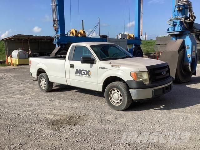 Ford F-150 Pick up de caixa aberta