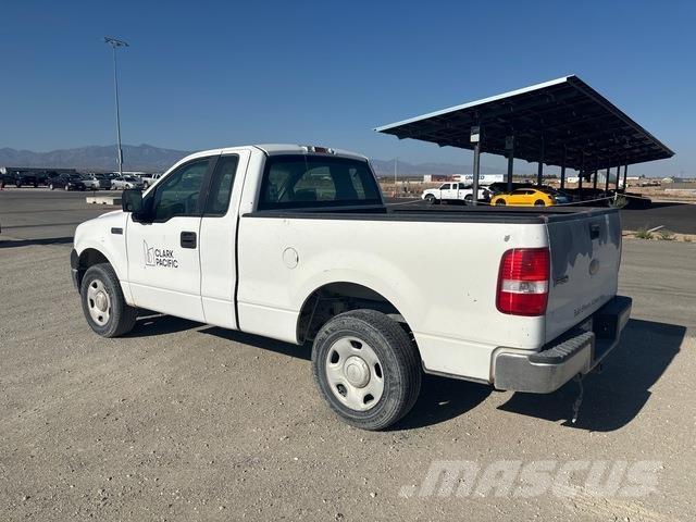 Ford F-150 Pick up de caixa aberta