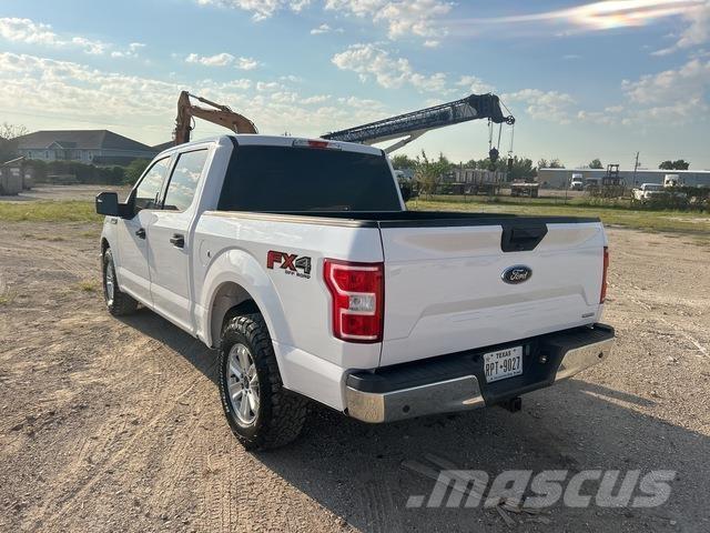 Ford F-150 Pick up de caixa aberta