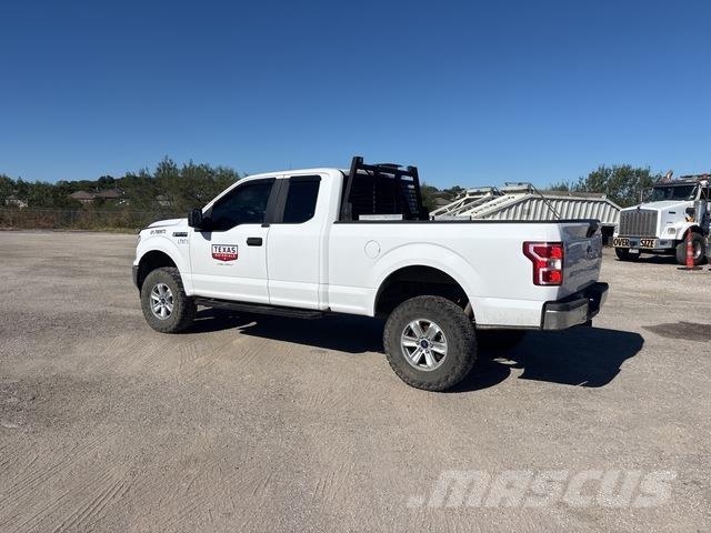 Ford F-150 Pick up de caixa aberta