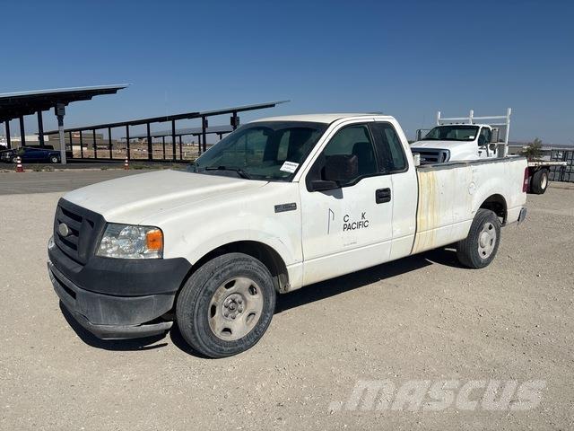 Ford F-150 Pick up de caixa aberta