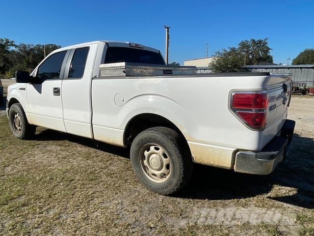 Ford F-150 Pick up de caixa aberta