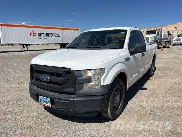 Ford F-150 Pick up de caixa aberta