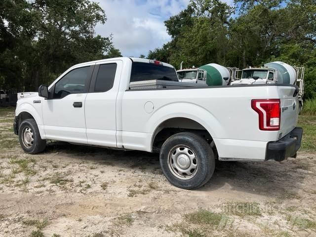 Ford F-150 XL Outros