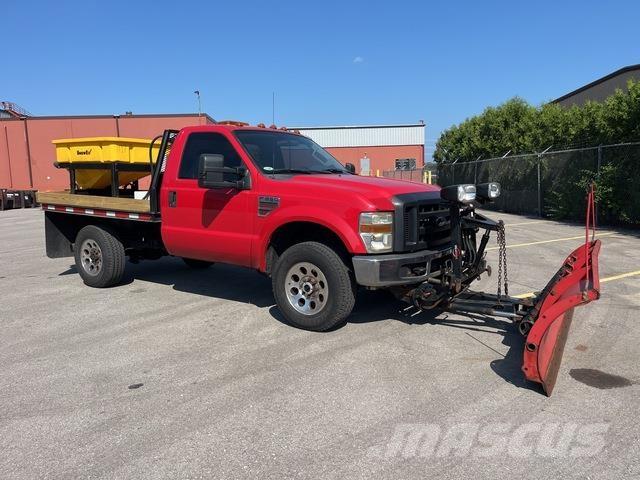 Ford F-350 Lâminas de neve e arados