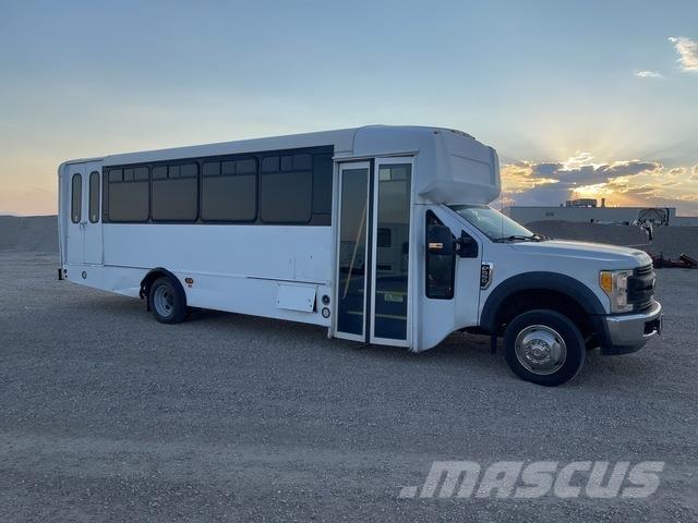 Ford F-550 Automóvel