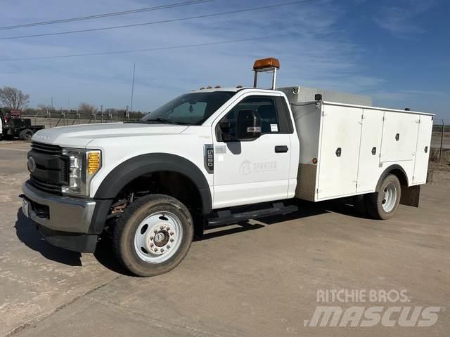 Ford F-550 Camiões Municipais / Uso Geral