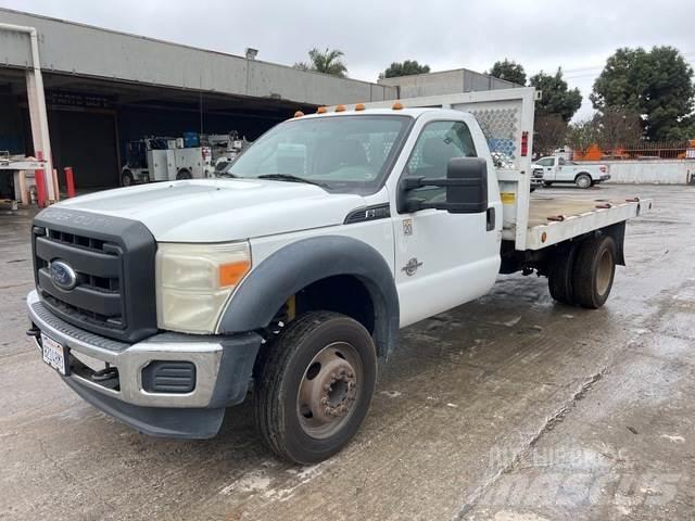 Ford F-550 Camiões estrado/caixa aberta
