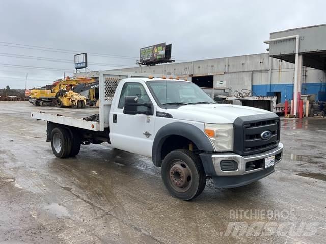 Ford F-550 Camiões estrado/caixa aberta