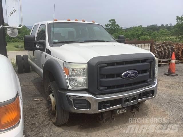Ford F-550 Cabines e interior