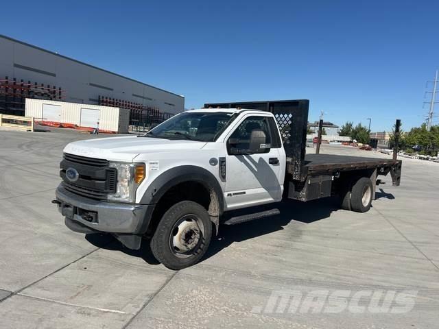 Ford F-550 Camiões estrado/caixa aberta