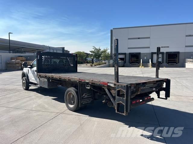 Ford F-550 Camiões estrado/caixa aberta