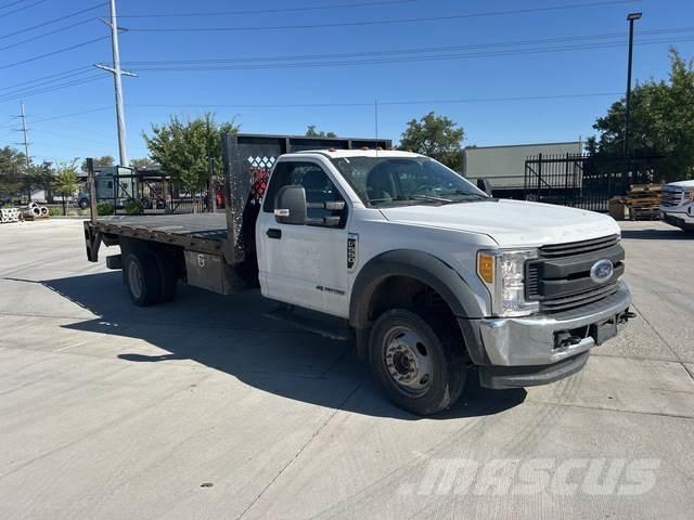 Ford F-550 Camiões estrado/caixa aberta