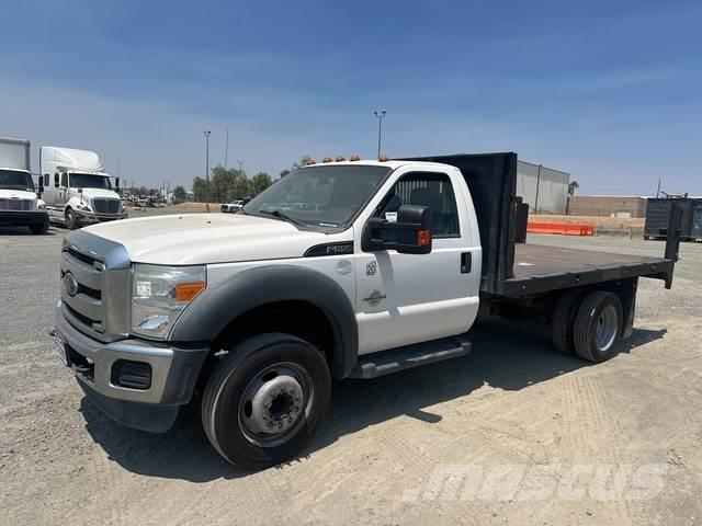 Ford F-550 Camiões estrado/caixa aberta