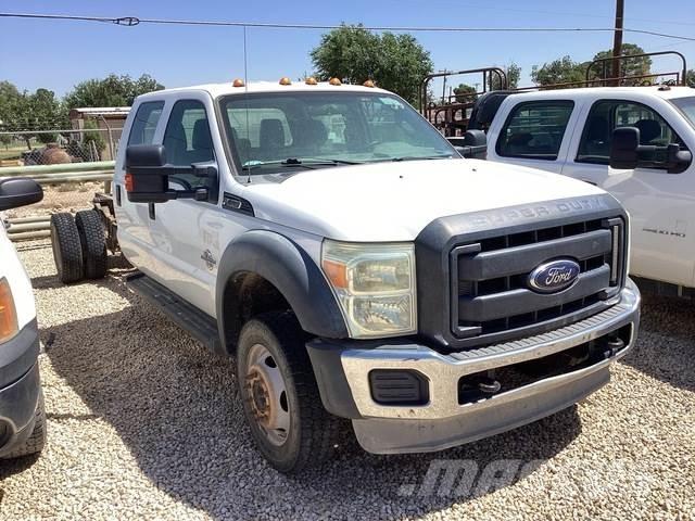 Ford F-550 Cabines e interior
