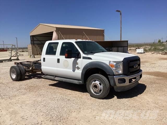 Ford F-550 Cabines e interior