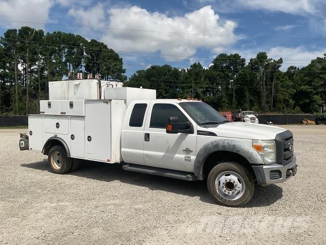 Ford F-550 Camiões-cisterna