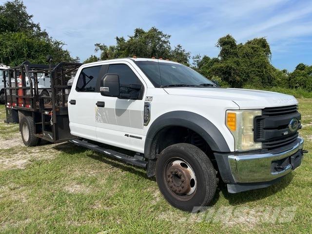 Ford F-550 Pick up de caixa aberta