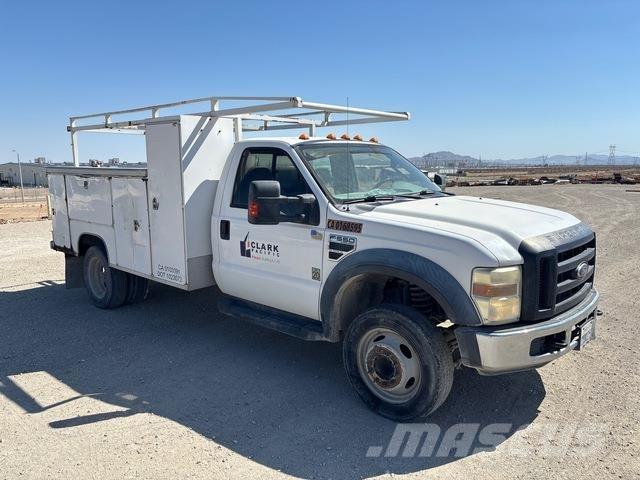 Ford F-550 Pick up de caixa aberta