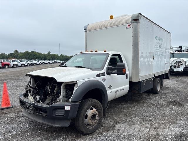 Ford F-550 Caminhões de caixa fechada