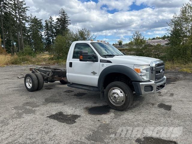 Ford F-550 Cabines e interior