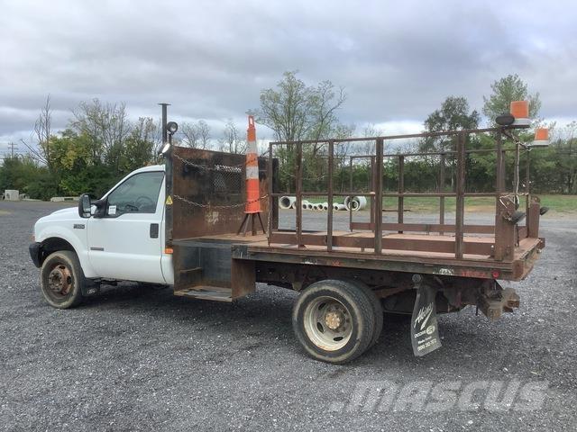 Ford F-550 Camiões estrado/caixa aberta