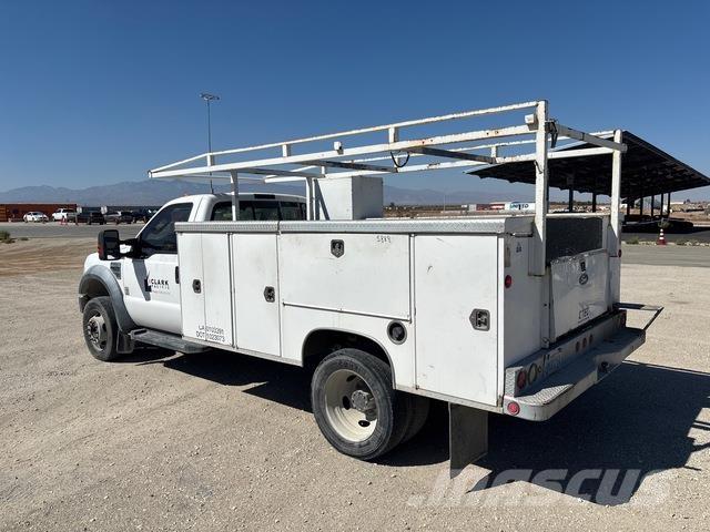 Ford F-550 Pick up de caixa aberta