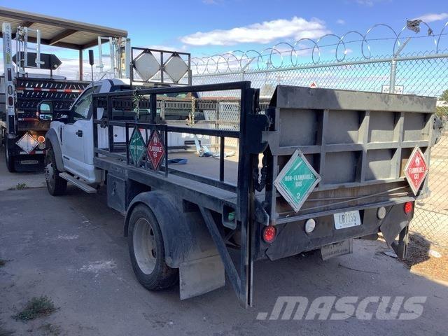 Ford F-550 Camiões estrado/caixa aberta