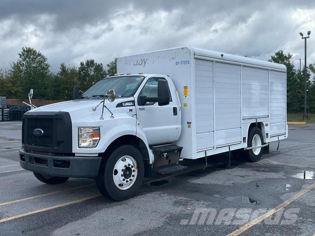 Ford F-650 Caminhões de caixa fechada