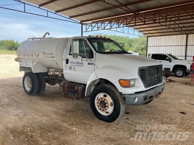 Ford F-650 Auto-tanques