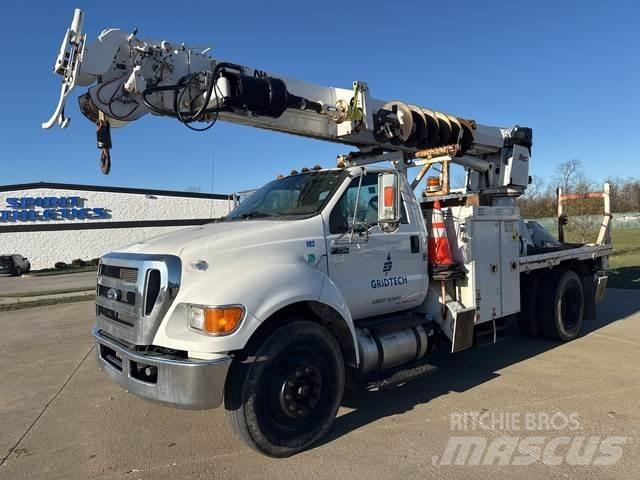 Ford F-750 Camiões de sonda de perfuração móvel